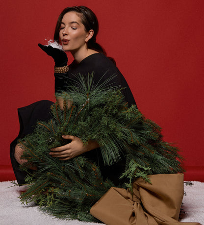 Міді-сукня Софія чорного кольору з накидкою