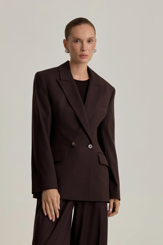 STELLA Fitted Jacket in Chocolate