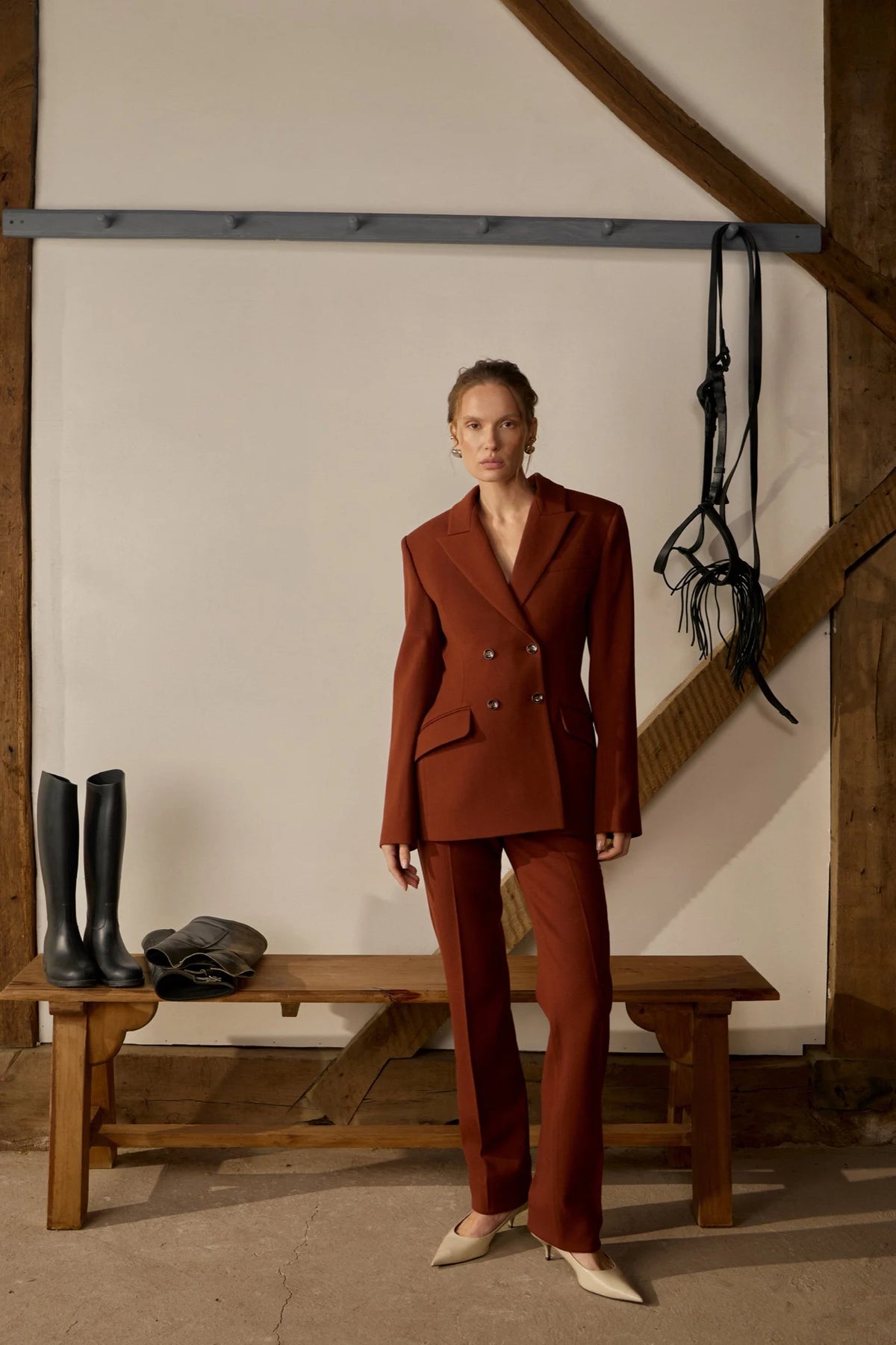 VERKHOVYNA Fitted Double-Breasted Jacket