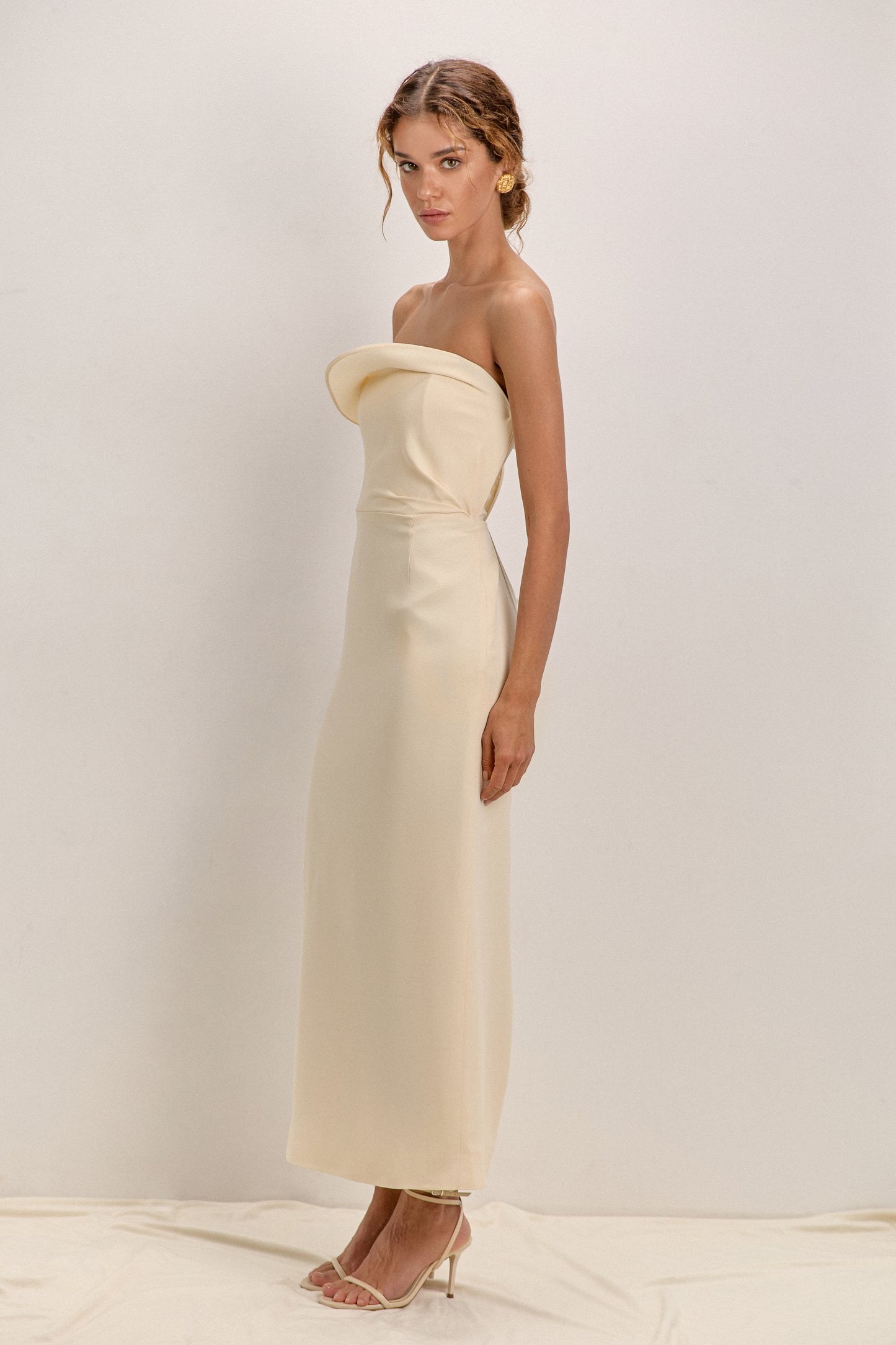 Сукня Sofia молочна міді