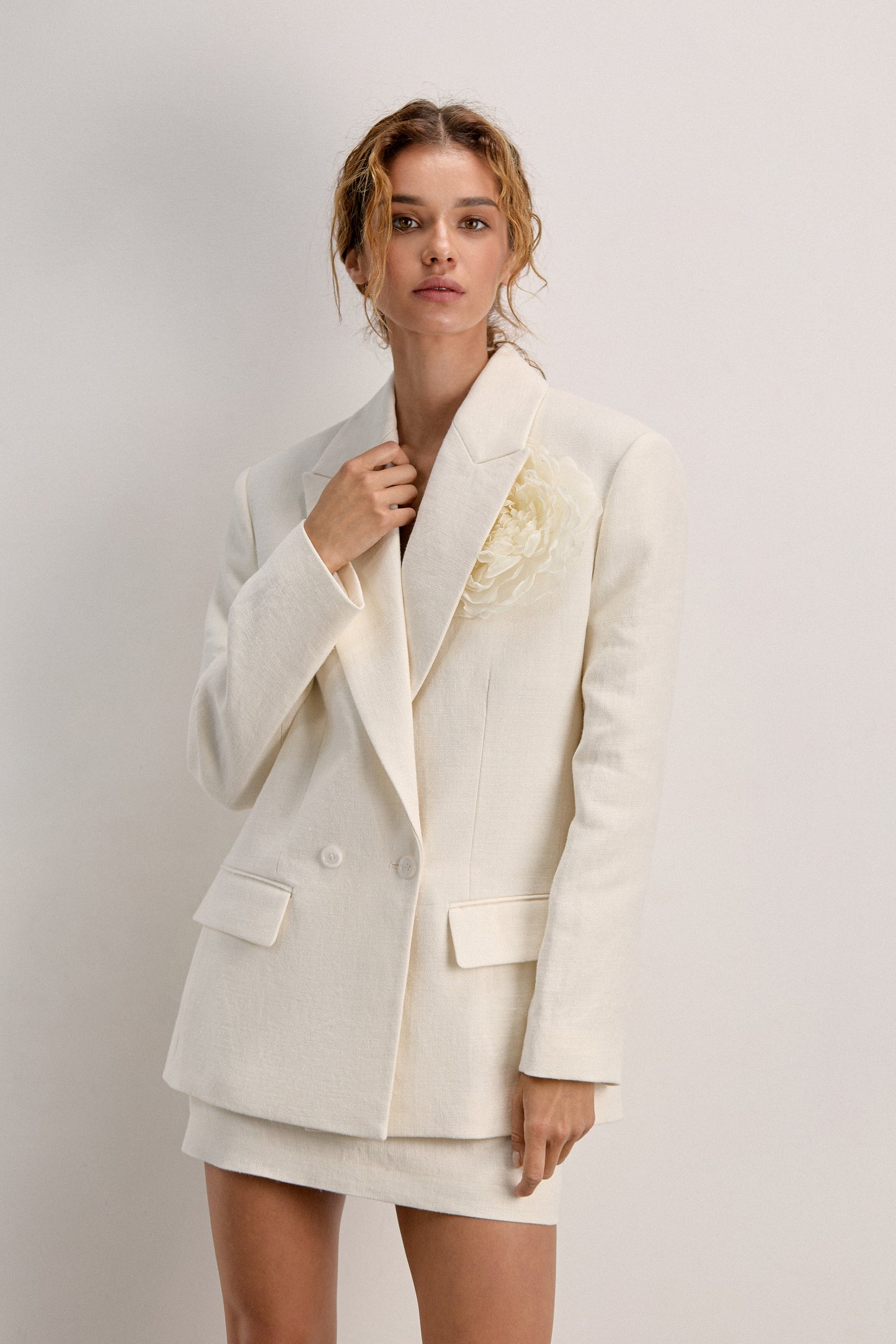 White Linen Jacket Lina