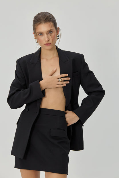 Black fitted jacket