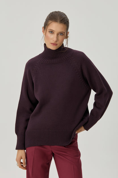 Prunelle sweater with a neck