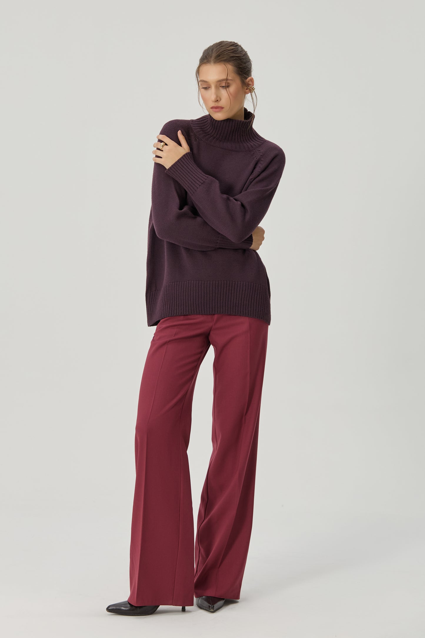 Prunelle sweater with a neck