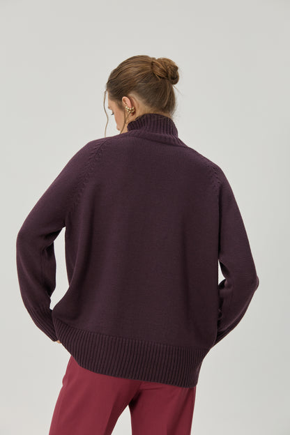 Prunelle sweater with a neck
