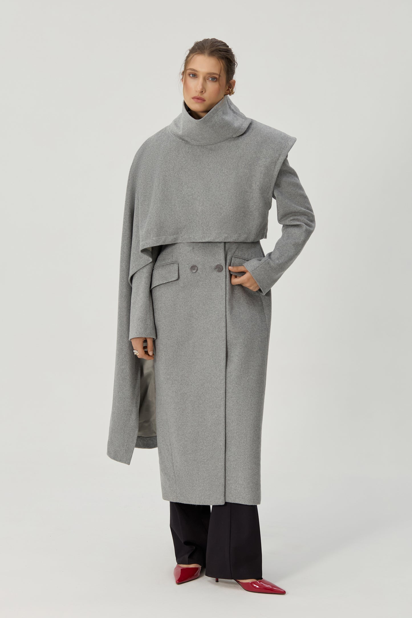 Louise grey fitted coat with cape