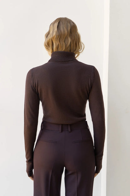 Prunelle sweater with a neck