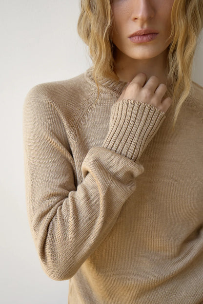 Prunelle sweater with a neck