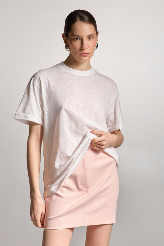 Біла футболка