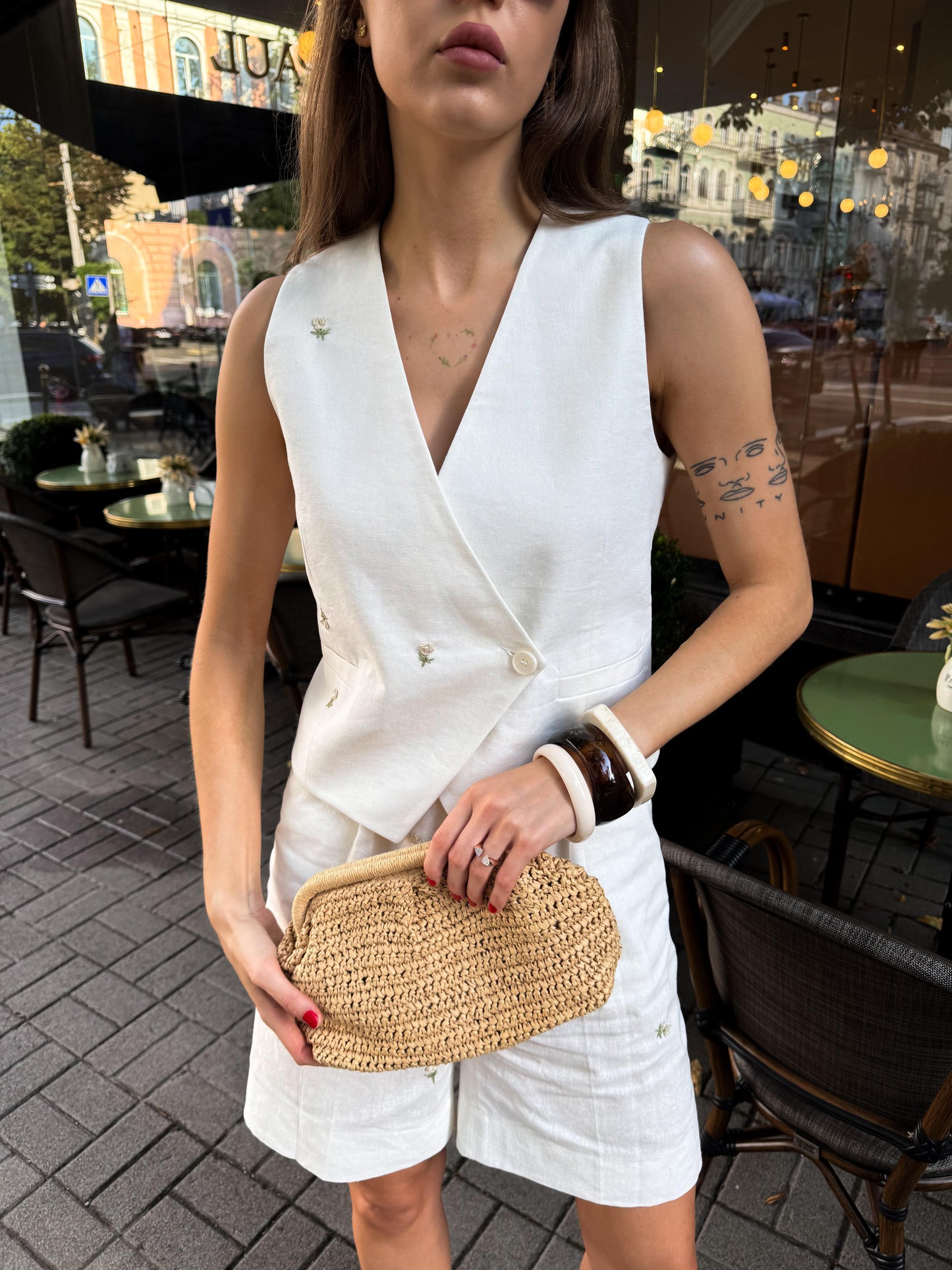 Vest White with Flowers